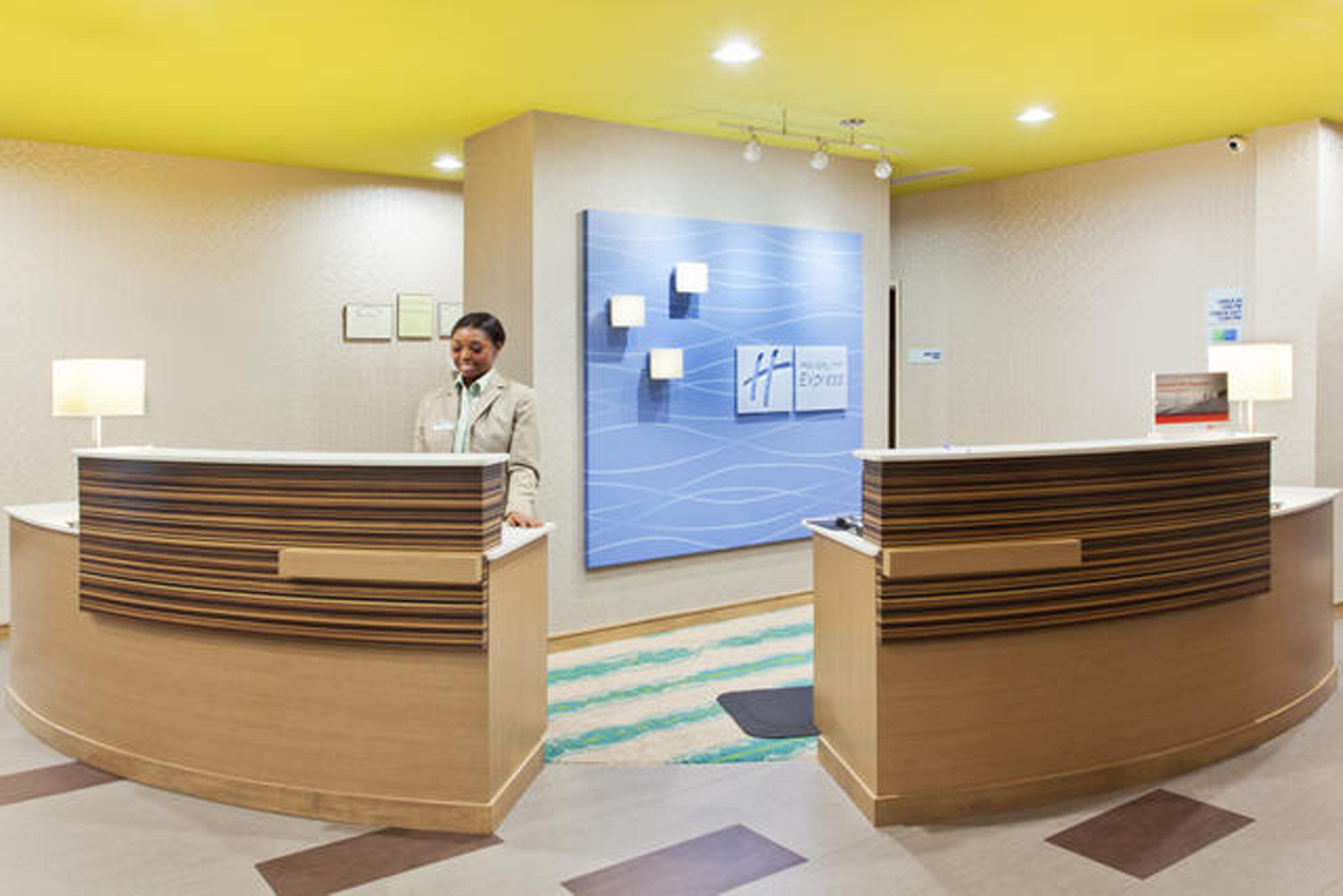 Holiday Inn Express & Suites Warner Robins North West By Ihg Exterior foto